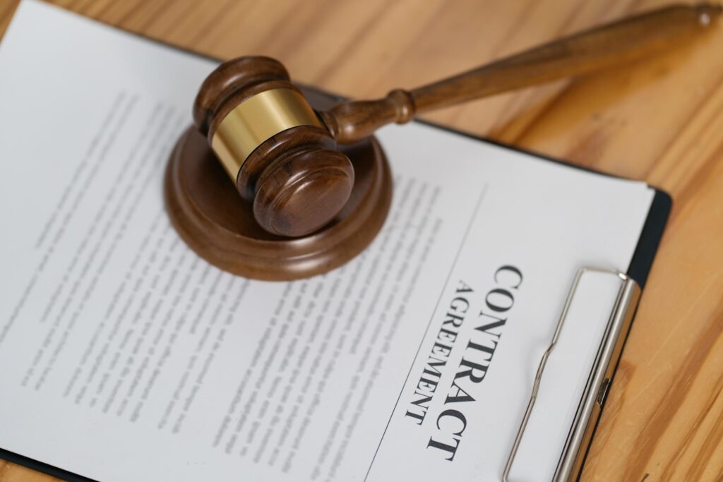 Business dispute lawyer Delhi